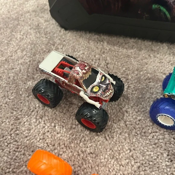 Monster Jam Kids Toy Truck Set - Multicolor - Picture 5 of 9